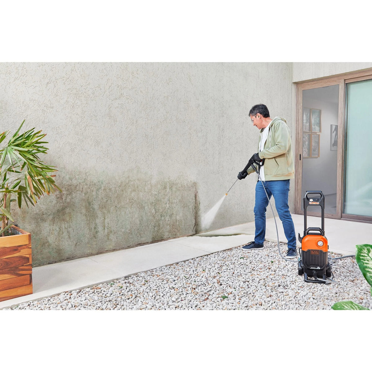 2,000 MAX psi* 1.2 gpm* Electric Cold Water Pressure Washer